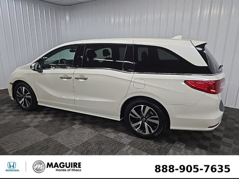 Used 2019 Honda Odyssey Elite image 4