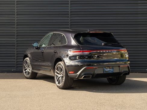 Used 2026 Porsche Macan image 3