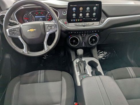 Used 2025 Chevrolet Blazer LT AWD/4WD image 22