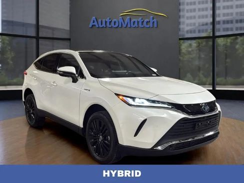 Used 2021 Toyota Venza Limited image 1