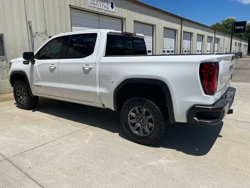 Used 2025 GMC Sierra 1500 AT4X AWD/4WD image 5