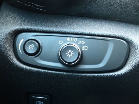 Used 2020 Chevrolet Blazer LT w/ Sound & Technology Package image 25