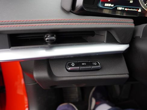 Used 2024 Chevrolet Corvette Stingray Premium Cpe w/ Z51 Performance Package image 22