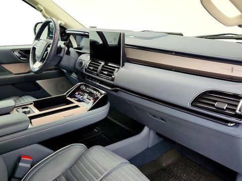 Used 2023 Lincoln Navigator Black Label image 26