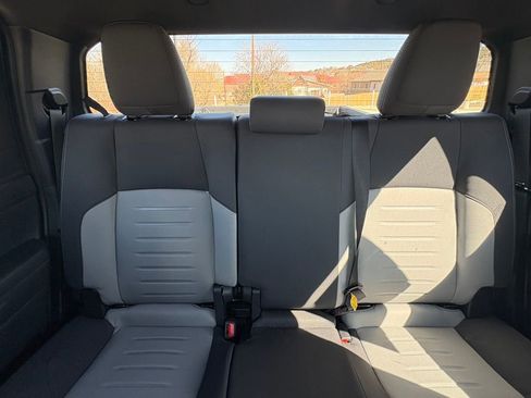 Used 2025 Toyota Tacoma TRD Sport image 15