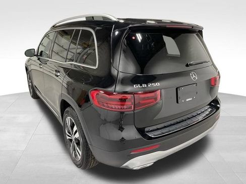 New 2025 Mercedes-Benz GLB 250 4MATIC image 7