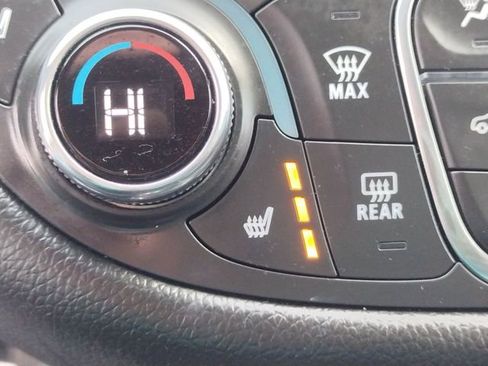 Used 2024 Chevrolet Malibu LT image 43