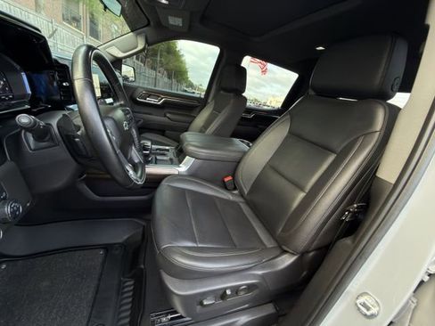 Used 2024 Chevrolet Silverado 1500 LT Trail Boss w/ Convenience Package II image 29