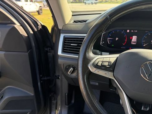Used 2021 Volkswagen Atlas SEL Premium AWD/4WD image 15