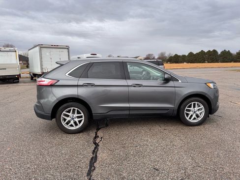 Used 2022 Ford Edge SEL w/ Convenience Package image 7