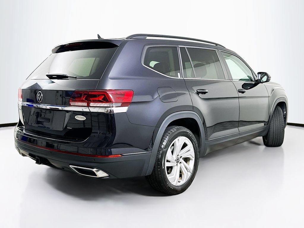 Used 2023 Volkswagen Atlas SE w/ Panoramic Sunroof Package FWD image 8