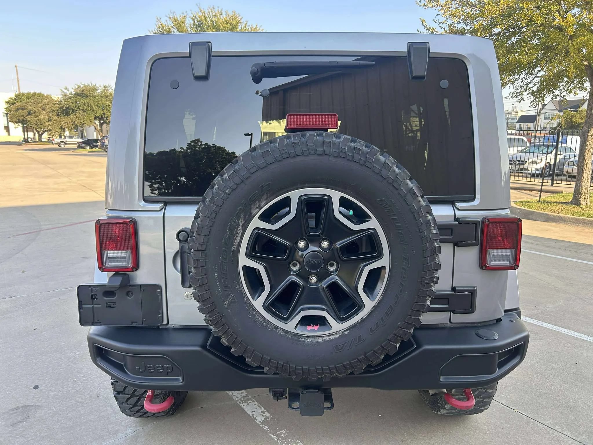 Used 2016 Jeep Wrangler Unlimited Rubicon AWD/4WD image 7
