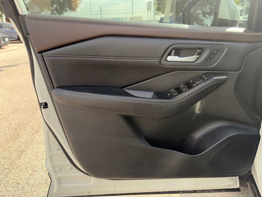 Certified 2023 Nissan Rogue SL w/ SL Premium Package FWD image 20