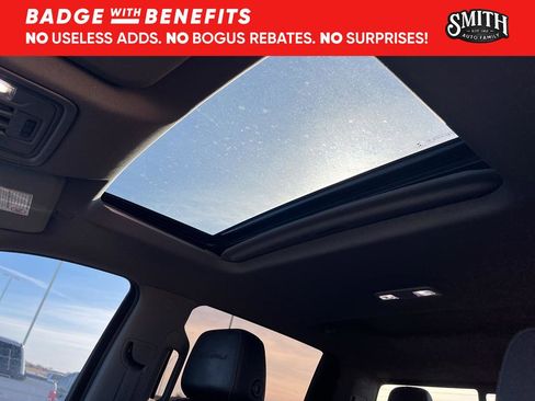 Used 2022 GMC Sierra 2500 Denali w/ Denali Ultimate Package image 18