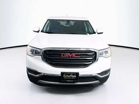 Used 2019 GMC Acadia SLE image 2