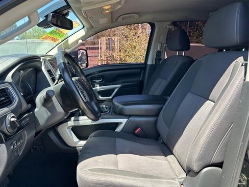 Used 2021 Nissan Titan SV w/ SV Convenience Package RWD image 27