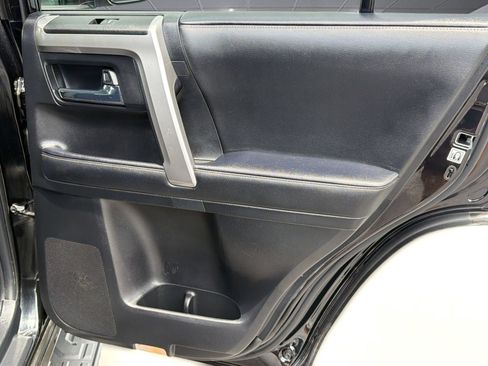 Used 2024 Toyota 4Runner SR5 AWD/4WD image 28
