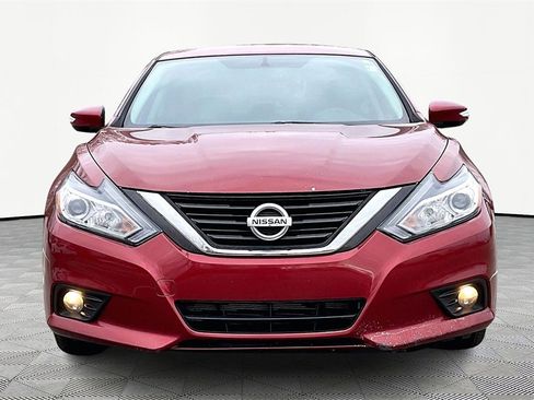 Used 2016 Nissan Altima 2.5 SL w/ Moonroof Package image 3
