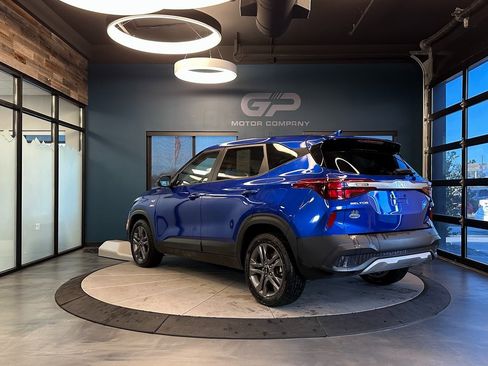 Used 2023 Kia Seltos LX image 5