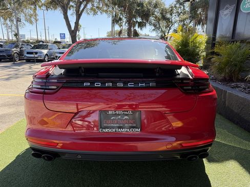 Used 2018 Porsche Panamera 4 image 5