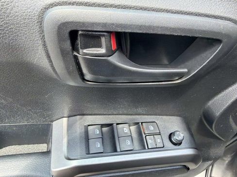 Certified 2023 Toyota Tacoma SR5 RWD image 8