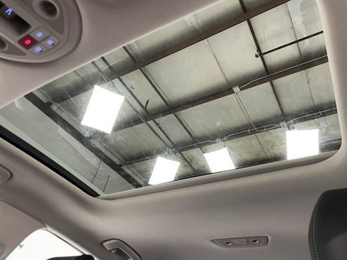 New 2026 Genesis G70 2.5T Prestige image 25