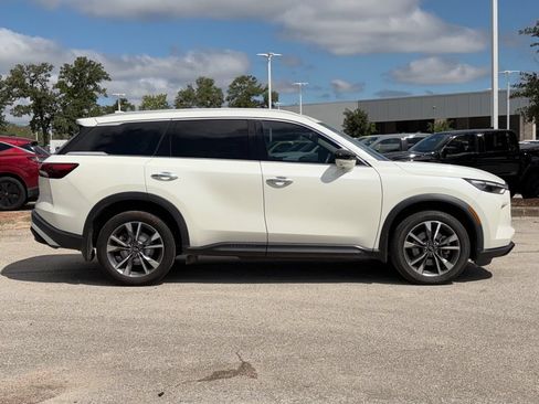 Used 2023 INFINITI QX60 Luxe w/ Performance Audio Package AWD/4WD image 4