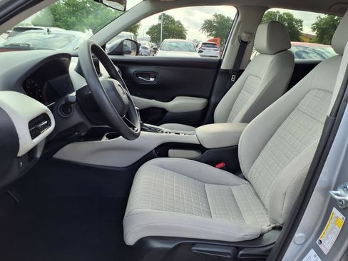 Certified 2026 Honda HR-V LX image 17