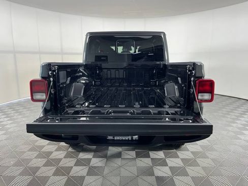 Used 2026 Jeep Gladiator Sport AWD/4WD image 42