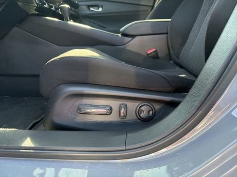 Used 2025 Honda Accord Sport image 7