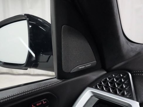 Used 2024 BMW X7 xDrive40i w/ Executive Package image 10