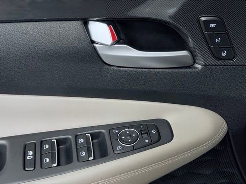 Used 2023 Hyundai Santa Fe Limited AWD/4WD image 16