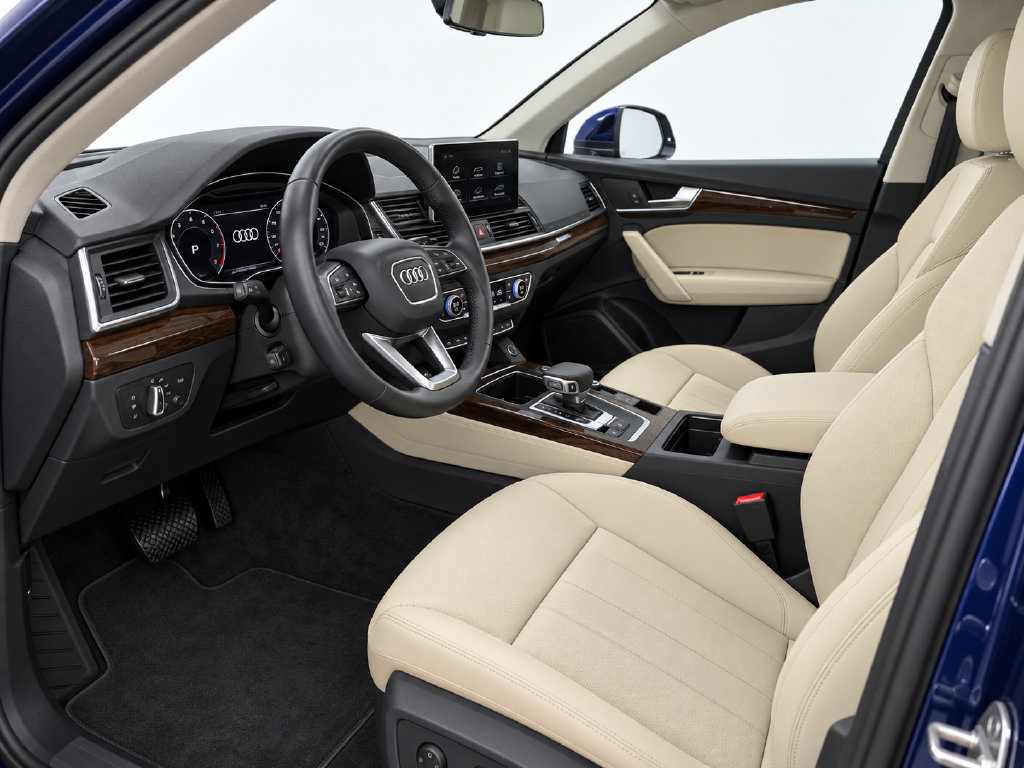 Used 2023 Audi Q5 2.0T Premium w/ Convenience Package AWD/4WD image 7