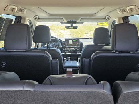 Used 2025 Nissan Pathfinder Platinum image 7