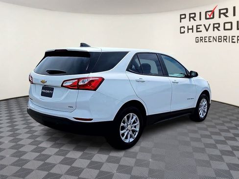 Used 2020 Chevrolet Equinox LS w/ LS Convenience Package AWD/4WD image 8