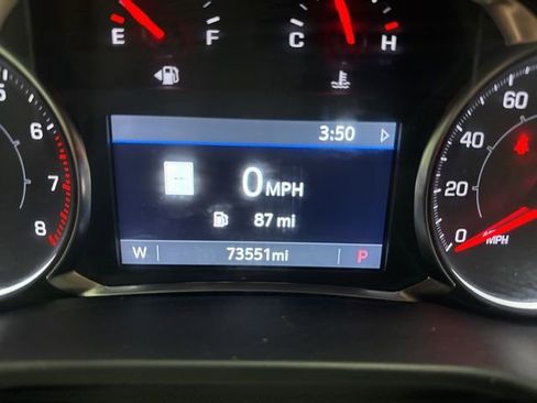 Used 2023 GMC Acadia SLT image 9