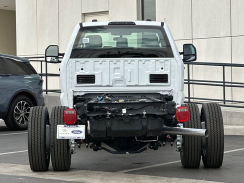 New 2025 Ford F450 XL image 4