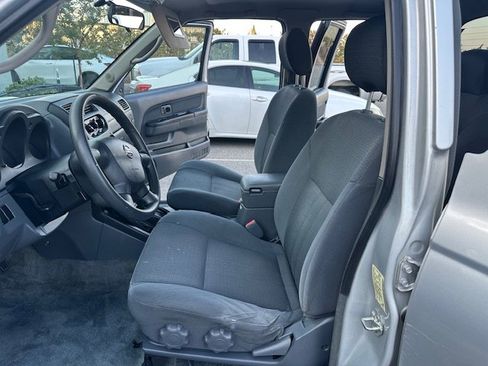 Used 2004 Nissan Frontier XE w/ (PWR) XE Pwr Pkg image 19