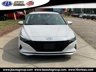 Used 2021 Hyundai Elantra SE FWD video 2