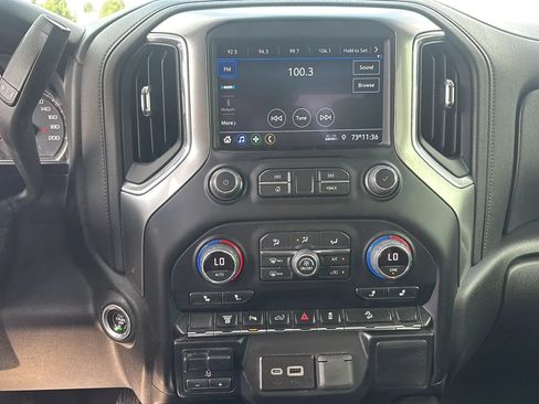 Used 2022 Chevrolet Silverado 2500 LT w/ Midnight Edition AWD/4WD image 28