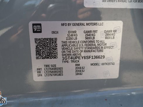 Used 2025 GMC Sierra 2500 AT4 w/ AT4 Premium Plus Package AWD/4WD image 32