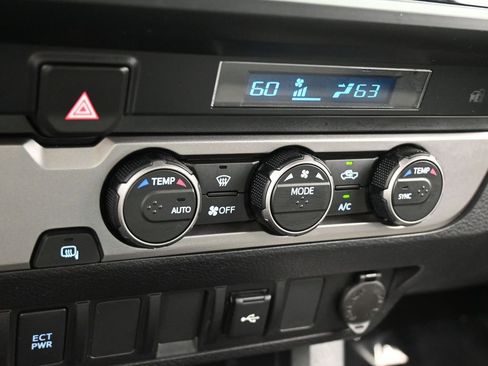 Used 2022 Toyota Tacoma SR image 17