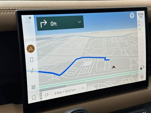 Used 2025 Land Rover Defender 110 X-Dynamic SE image 21