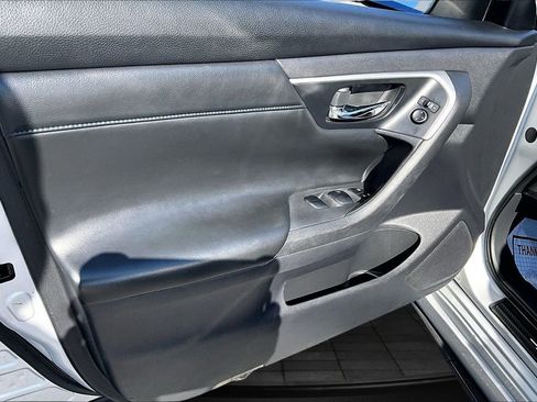 Used 2017 Nissan Altima 2.5 SR image 20
