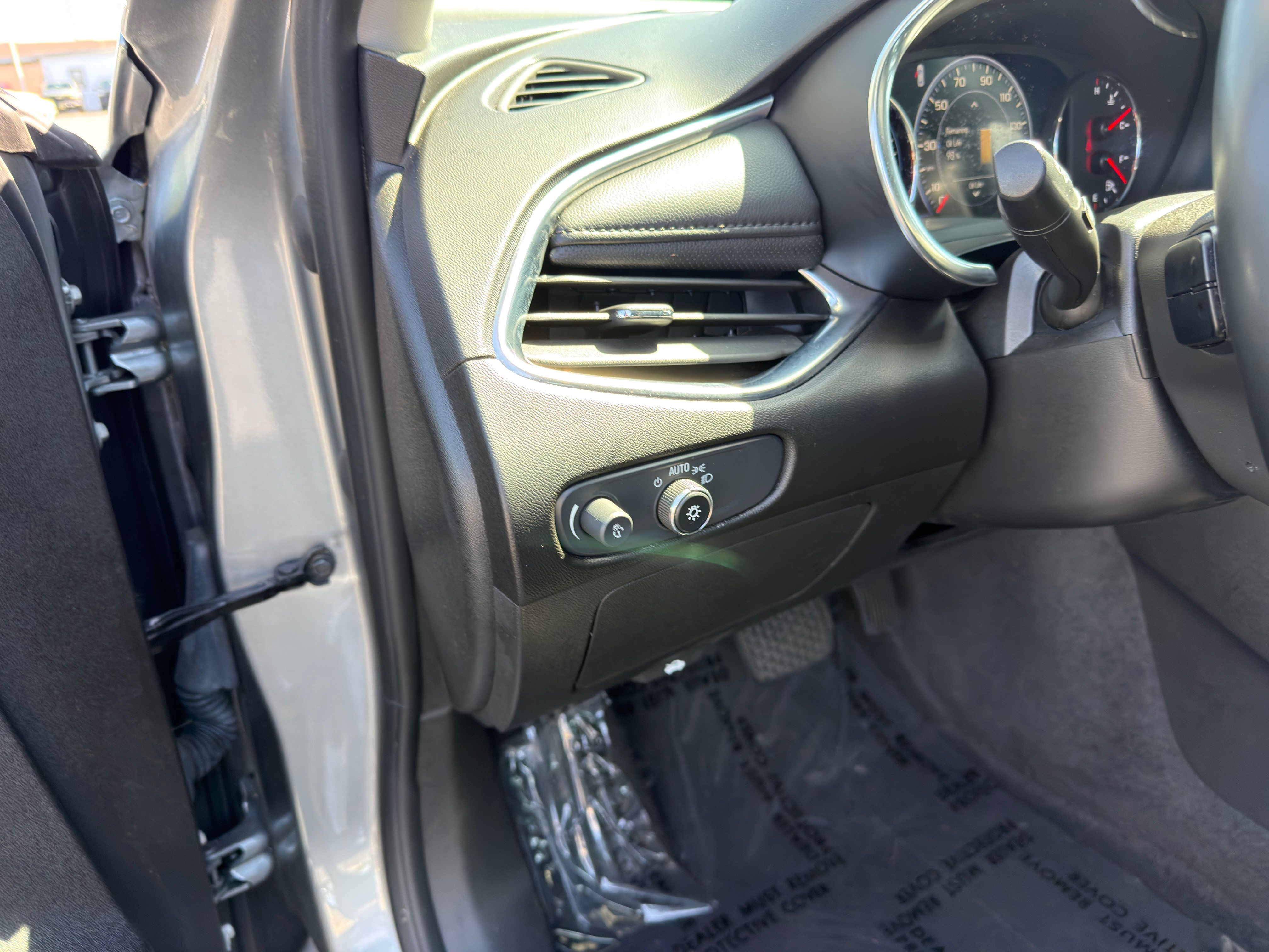 Used 2024 Chevrolet Malibu LT FWD image 25