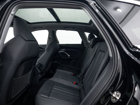 Used 2025 Audi Q5 Premium Plus w/ Premium Plus AWD/4WD image 19