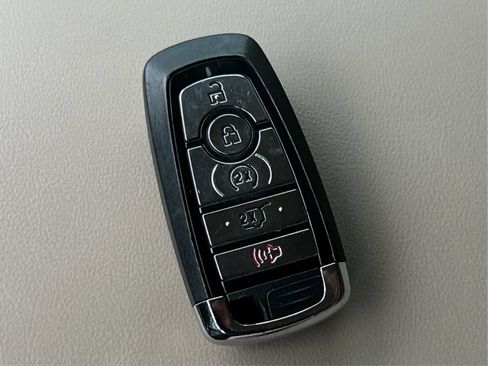 Used 2022 Lincoln Corsair AWD w/ Equipment Group 101A image 43