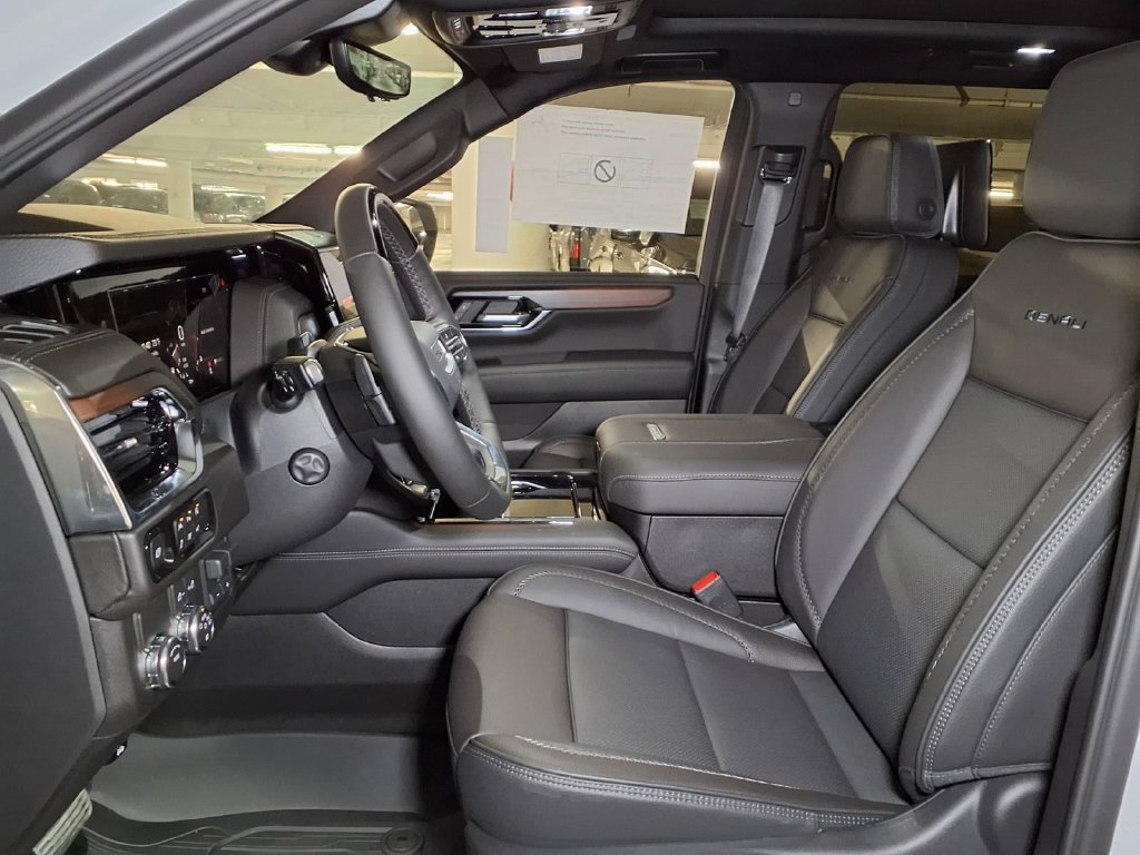New 2026 GMC Yukon Denali w/ Advanced Technology Package RWD image 15