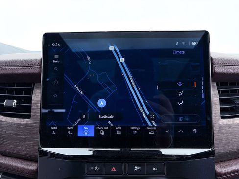 Used 2024 Ford Expedition Limited AWD/4WD image 6