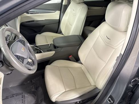 Used 2019 Cadillac XT5 Luxury AWD/4WD image 19